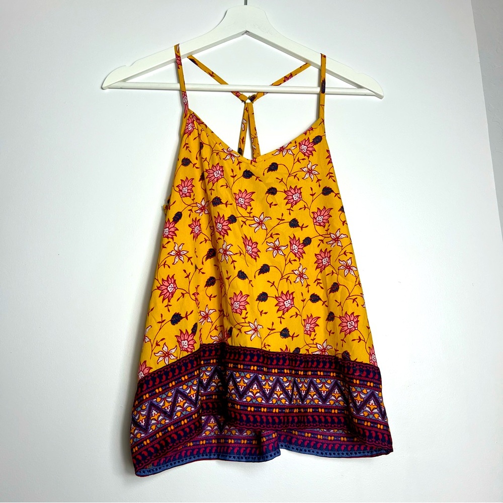 Hollister women’s cross-back patterned tank top - size XS - summer tank